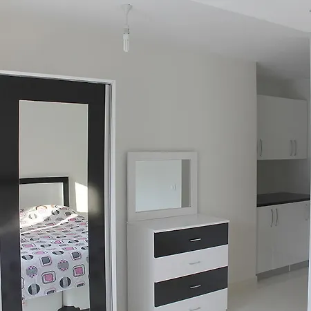 Apartment Gardenia Side